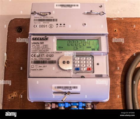 Secure liberty 100 (smets1) to get a reading from this smart meter Here's how to read the electric meter fitted by one of the energy suppliers, eon i think it was. . Liberty 100 meter reading